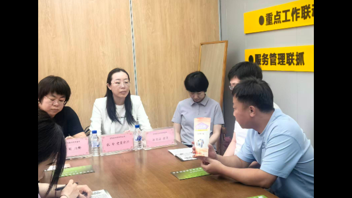 党建引领聚合力 普法护航惠民生——吉林睿旺律师事务所走进中海社区开展民法典宣传月主题活动
