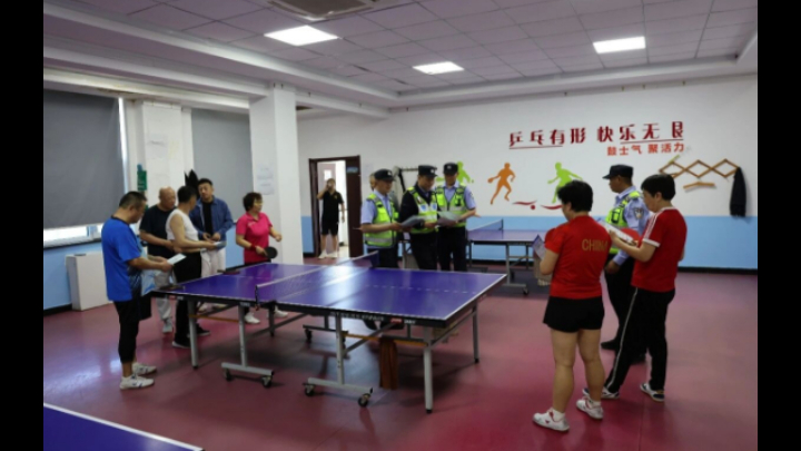 吉林白城：交警宣传进社区 交通安全暖民心