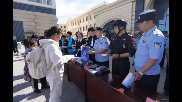 多方联动筑防线 爱路护路守平安——吉林省白城市委政法委组织多部门开展铁路护路集中宣传活动