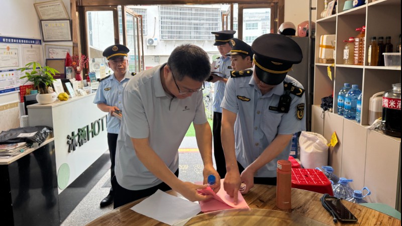 宜春市交通运输执法支队：联合宣传走进民宿 严查黑车守护出行平安