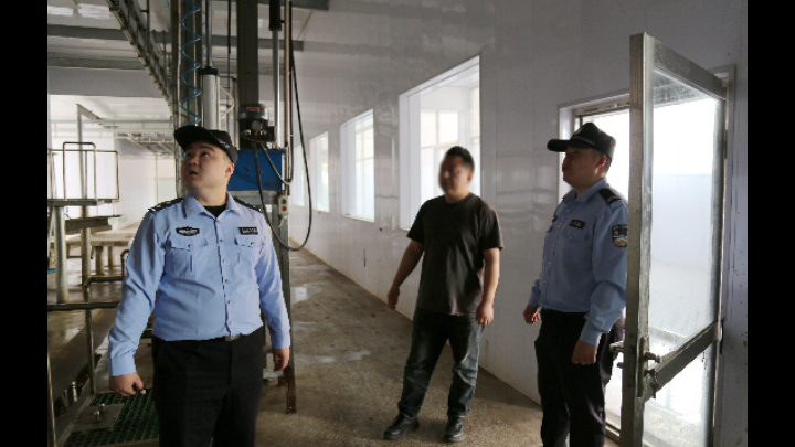 筑牢“舌尖防线” 守护“肉盘子”安全——吉林省双辽市公安局开展屠宰场所专项检查