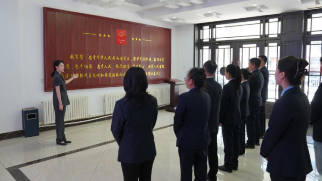 从“政务窗口”到“立案窗口”  共绘便民同心圆