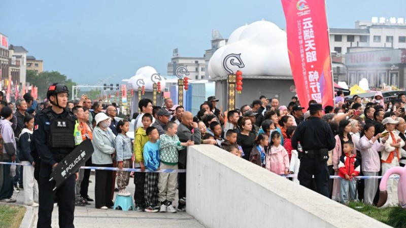 新疆昭苏县公安局圆满完成伊昭公路通车仪式安保工作