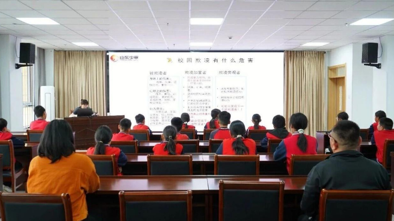 法治进校园护航成长 潍城法院开展民法典主题普法活动