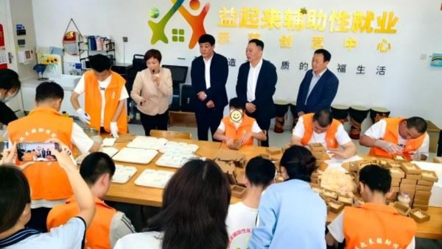青岛开展“媒体献爱心 温情伴成长”六一暖心活动