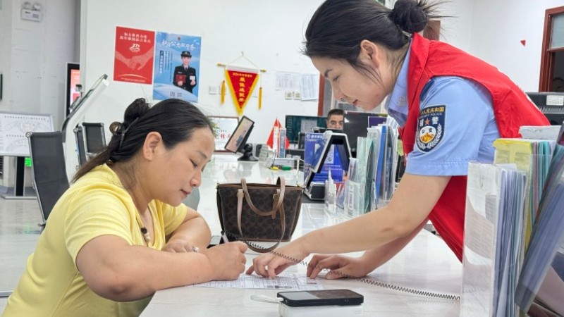 新疆库车市公安局：架起警民连心桥 办好群众身边事