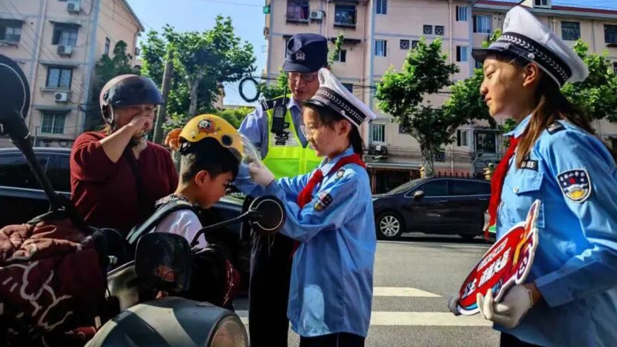 上新啦！宝山民警花式普法，沉浸式守护少年成长