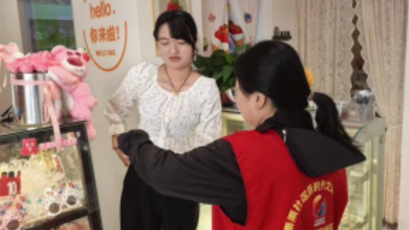 吴忠市利通区秦渠社区：普法入户解民忧 法治润心促和谐