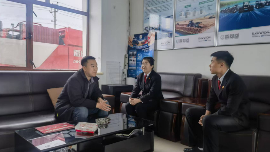 党建引领入企走访 精准服务纾困解难——嫩江法院第三党支部走进东方农机有限责任公司