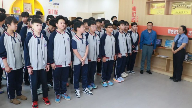 模拟法庭润心田 法治护航共成长