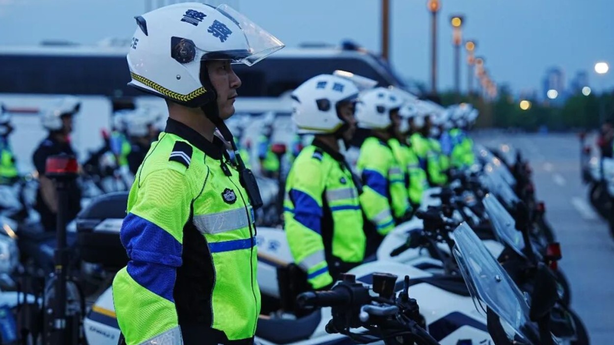 严查“飙车炸街”！成都交警集中开展百日攻坚专项行动