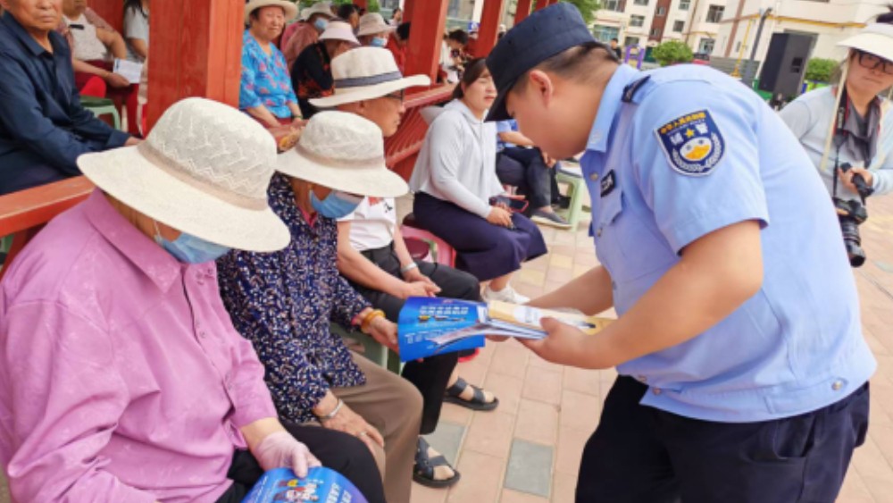青铜峡市北苑社区：以戏为媒传法治，依法反诈筑防线