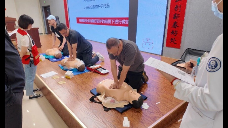 吉林梅河新区卫生健康局开展校园急救知识培训筑牢校园安全防线