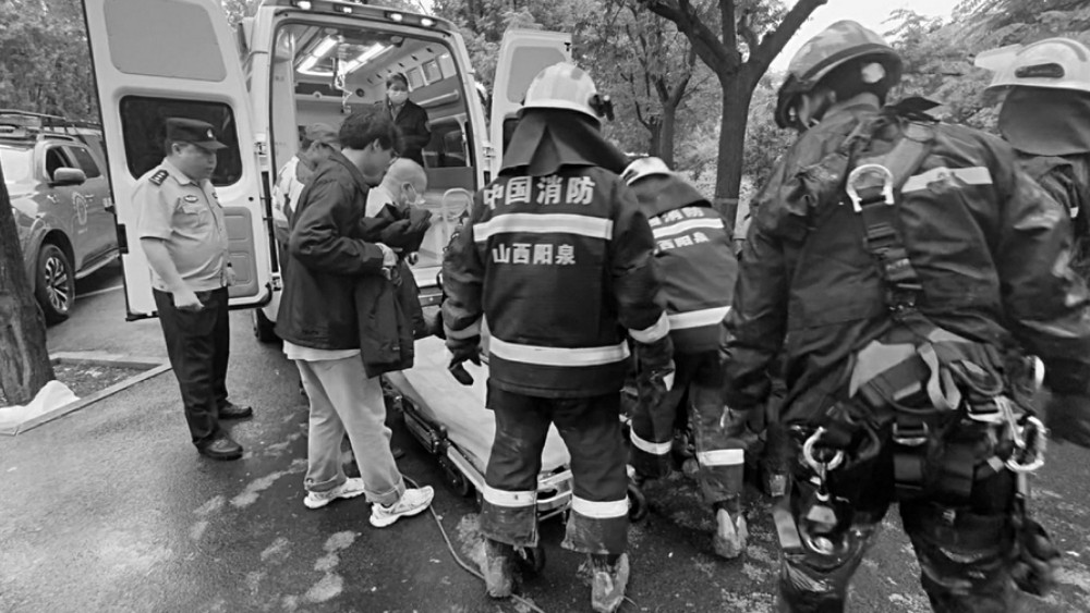 雨夜施救暖人心 阳泉城区多方力量搜救走失老人