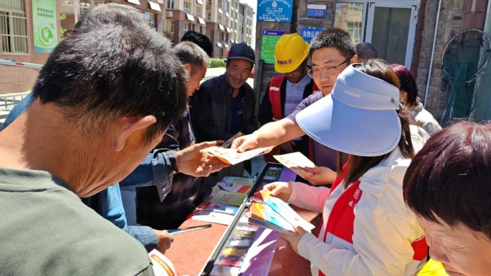 法润生态沃土 共护绿水青山
