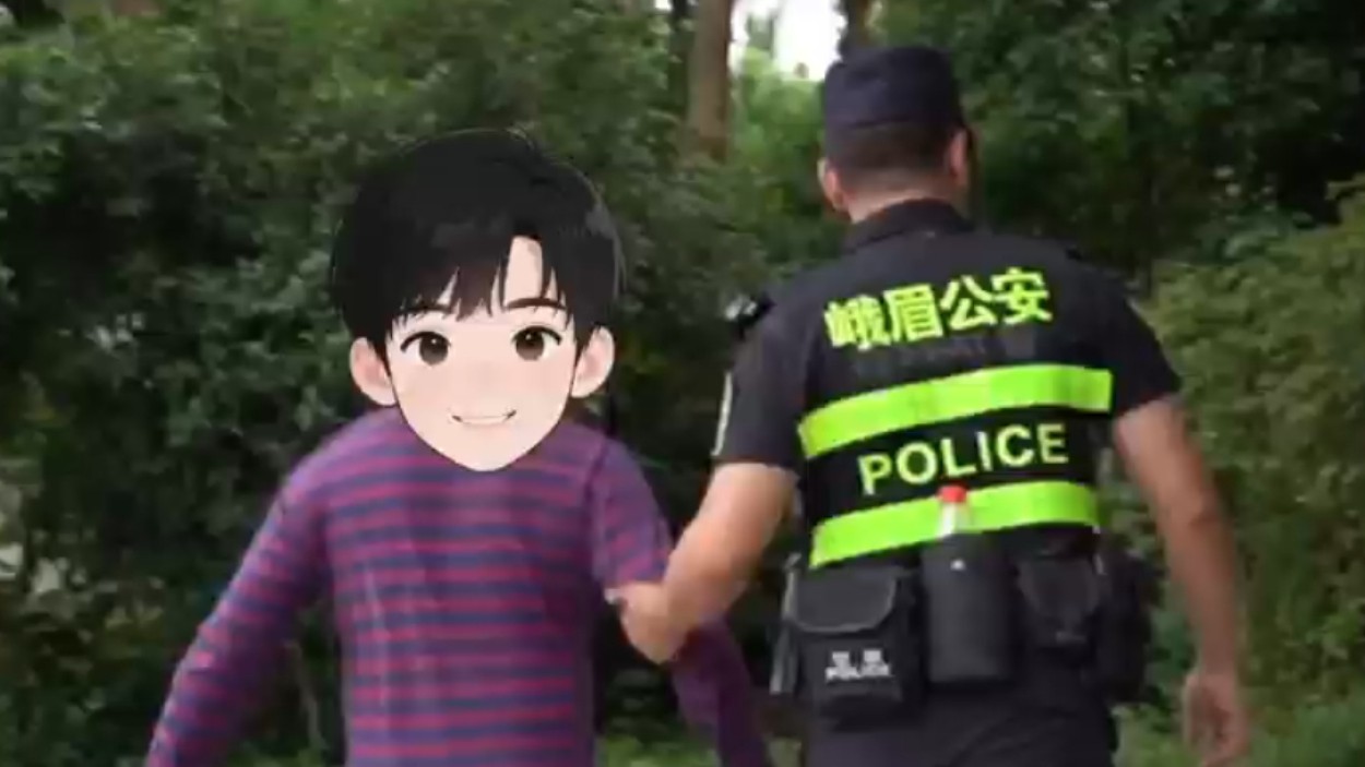 四川乐山：民警陪护，助力特殊考生圆梦高考