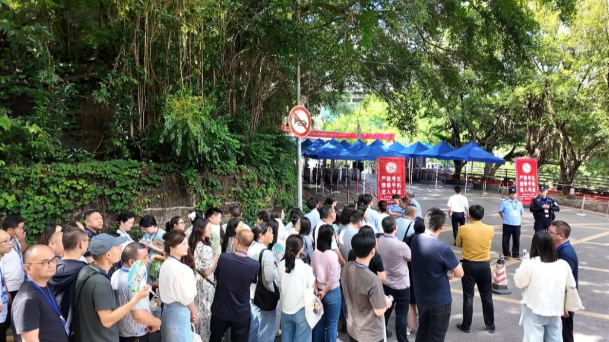 达州渠县5319名学子高考落幕 爱心护航温暖全程