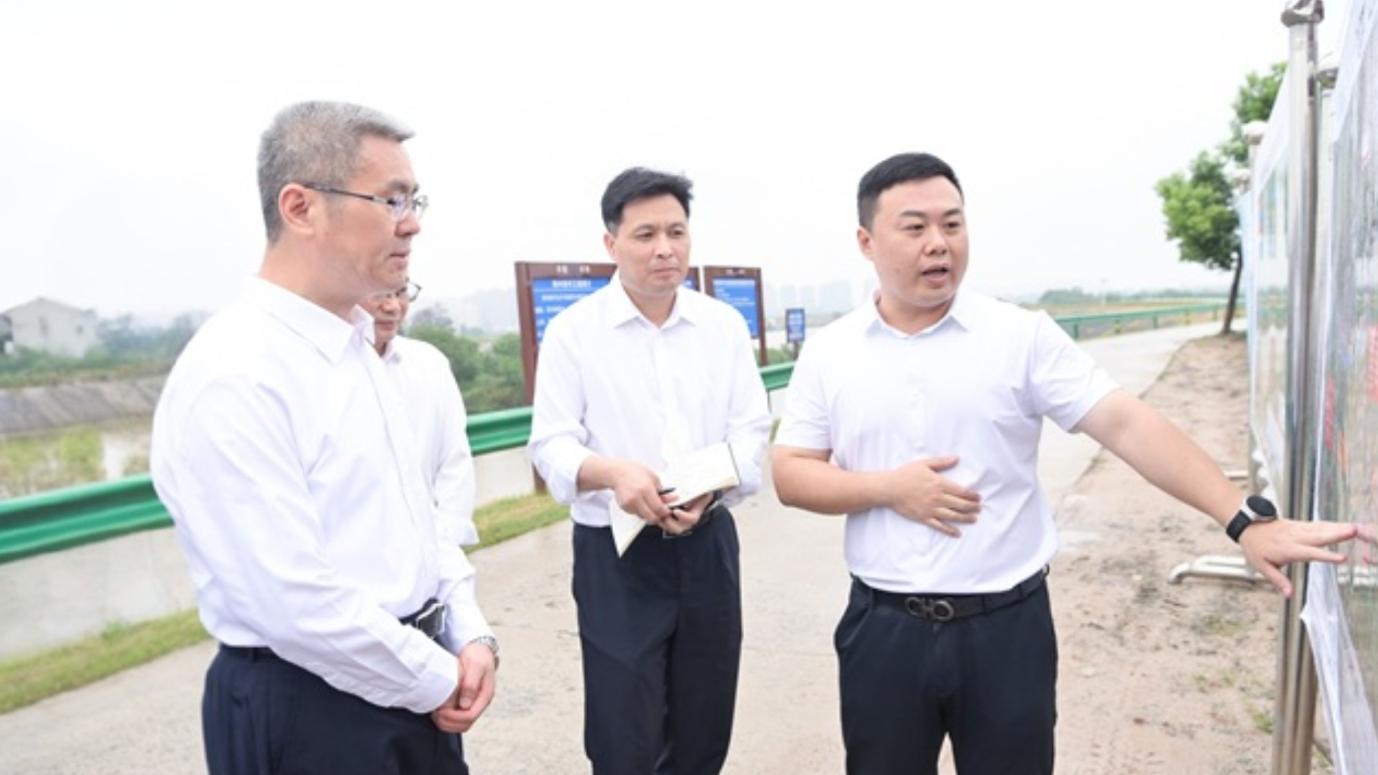 袁勤华深入丰城市督导检查端午划龙舟活动安全稳定工作