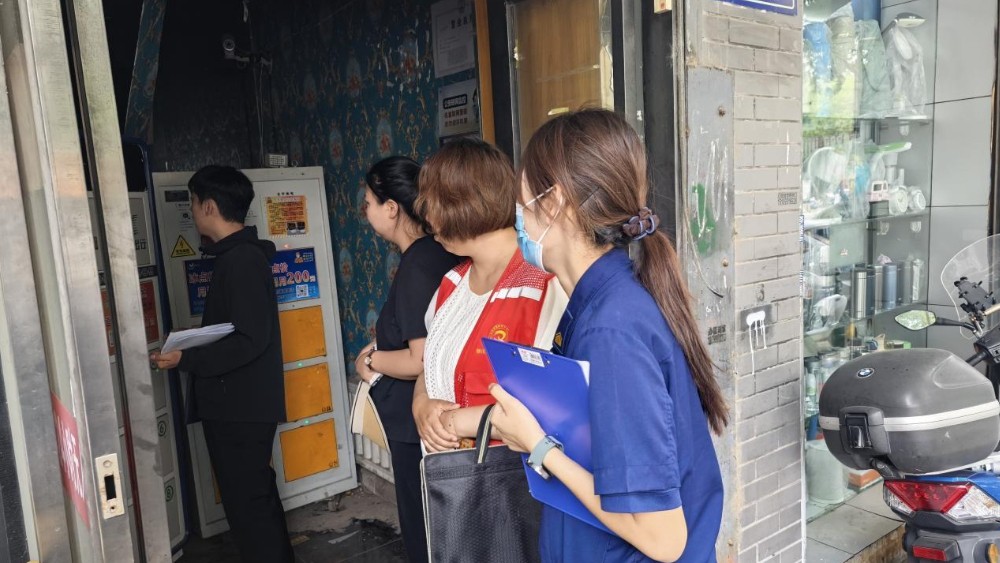 银川市兴庆区山河湾社区：联合排查防风险 依法除患护平安
