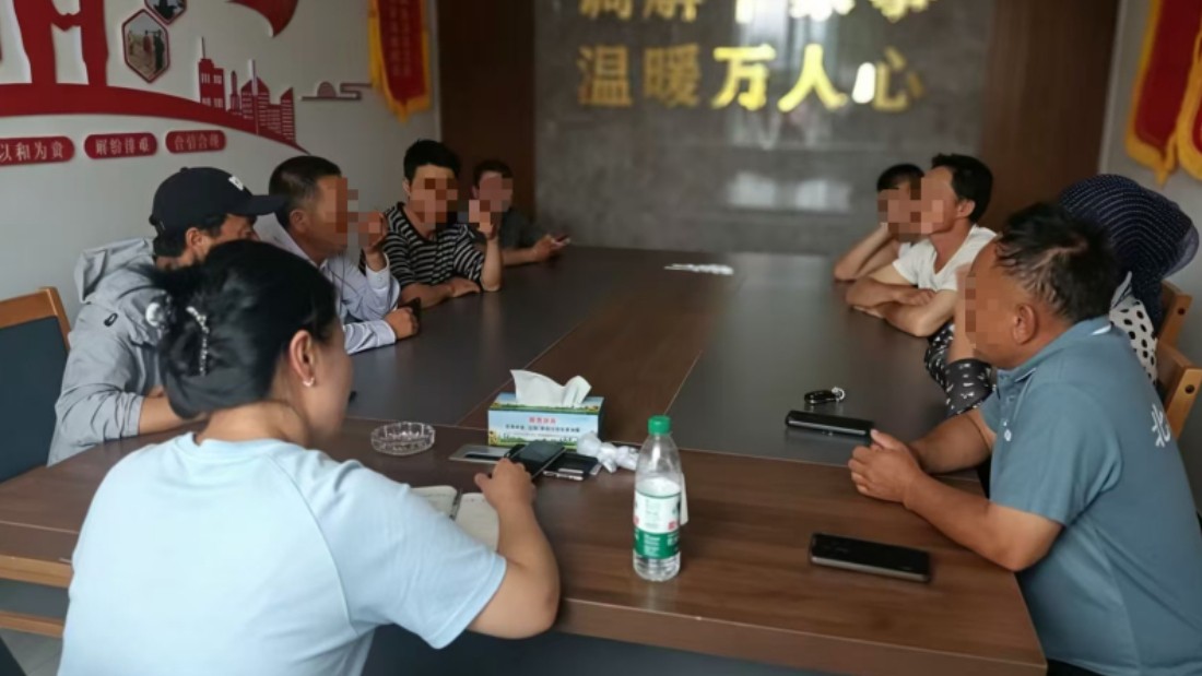 新疆福海县阔克阿尕什乡综治中心成功调解一起耕地除草劳务薪资纠纷