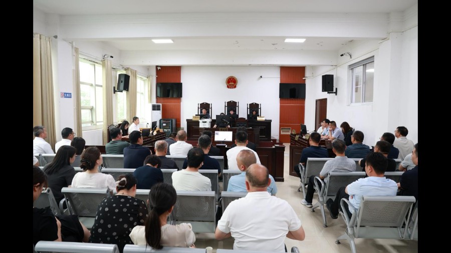 河南省南阳市卧龙区法院开展行政机关负责人旁听庭审活动