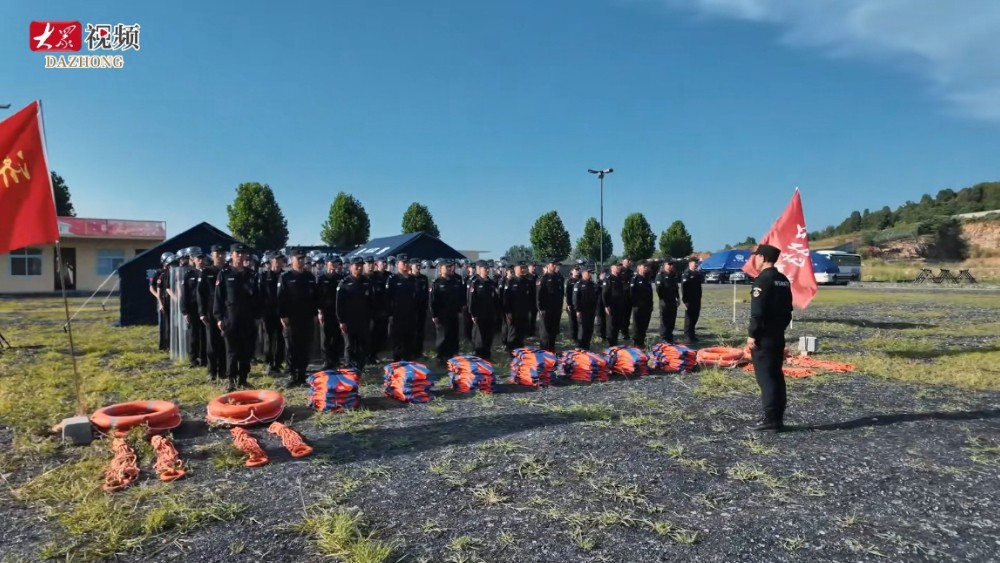 集中战训！直击济宁公安特警淬火日常→