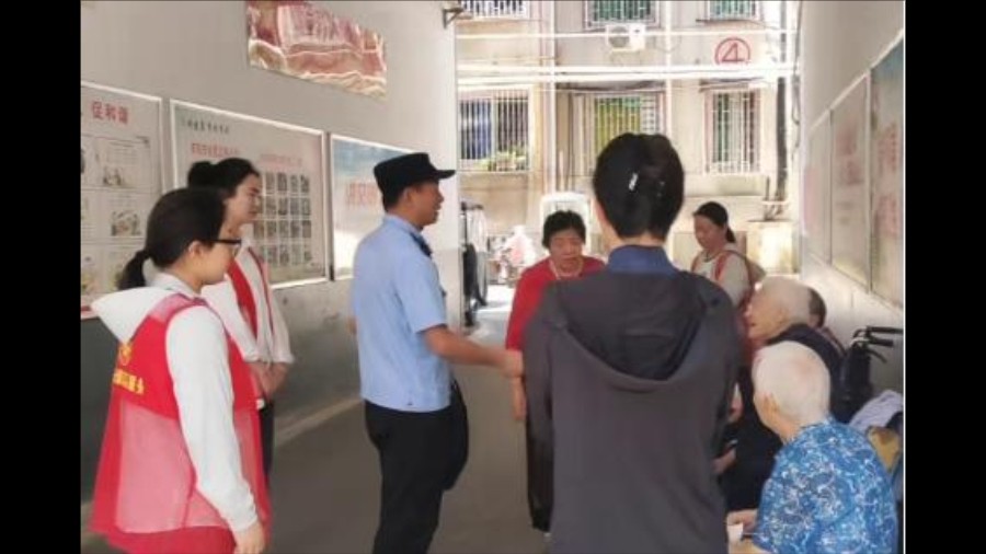 南阳市宛城区：小网格撬动大治理  红马甲温暖万家心