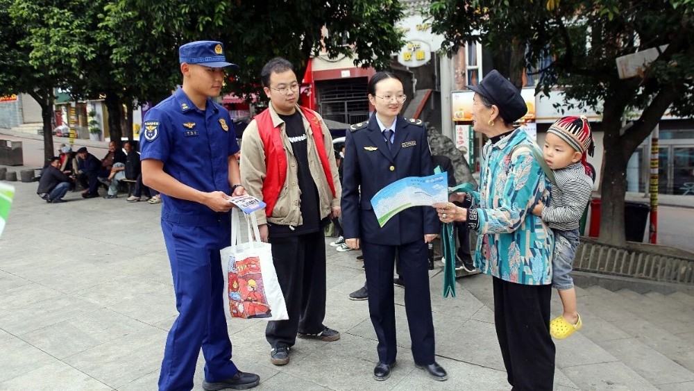 凉山雷波：多方联动广宣传 消防安全润民心