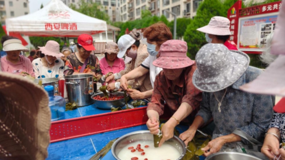 银川市兴庆区双庄社区：端午传情聚暖意，法治护航护民生