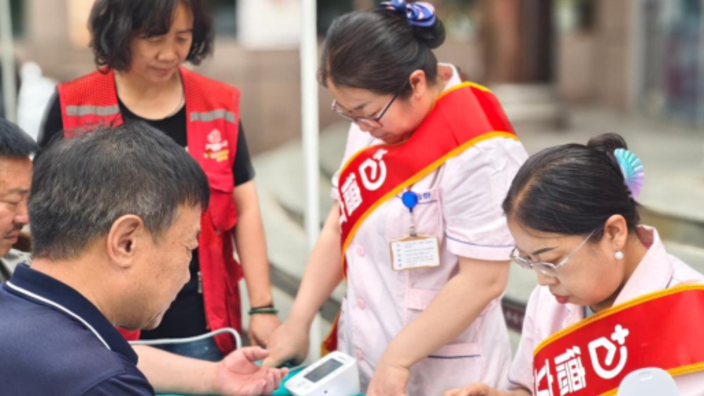 银川市兴庆区康平社区：文明实践聚民心，法治护航暖社区