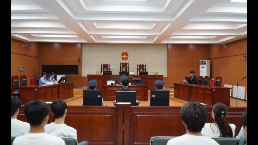 吉林图们：体验法庭“实景课堂” 护航青少年健康成长