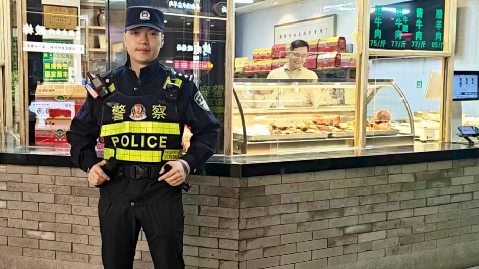 冯琳：藏蓝AB面 笃行护长安