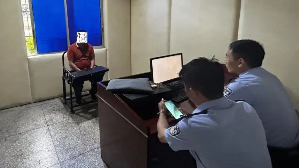 【百日攻坚行动】恶意造谣“酒厂全卖勾兑酒”？拘留！