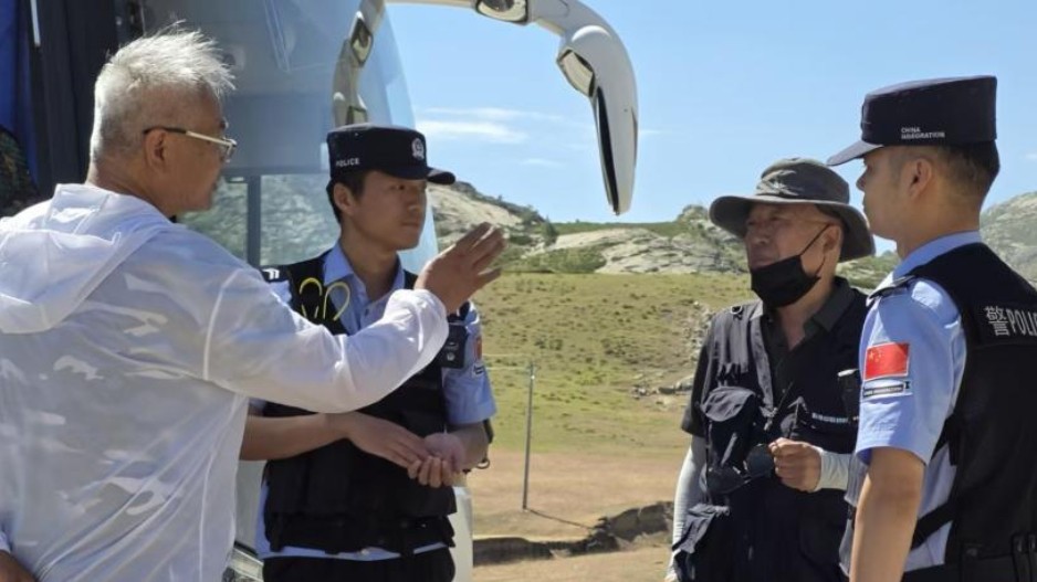 “移路服务”护航边境暖心之旅