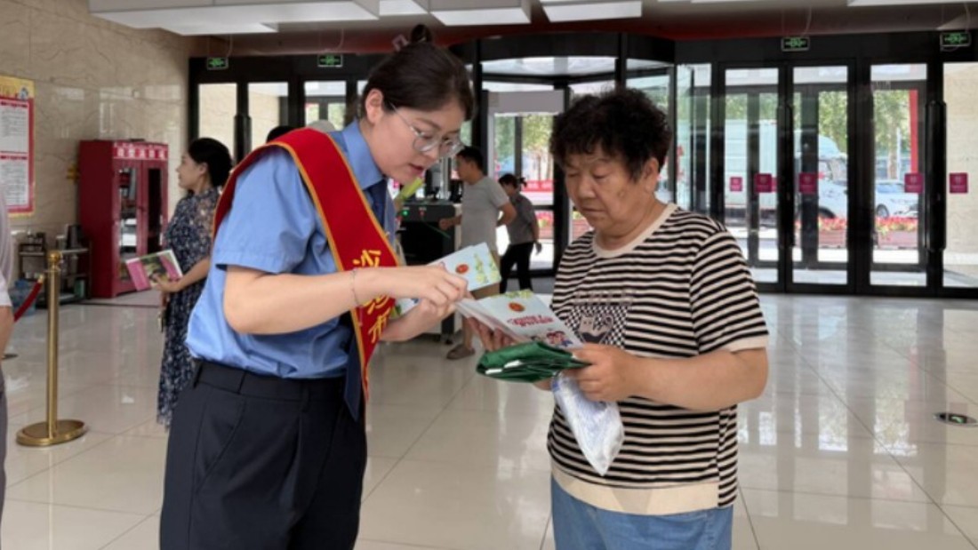 新疆沙湾市人民检察院：普法进商圈，精准宣讲守好群众“钱袋子”
