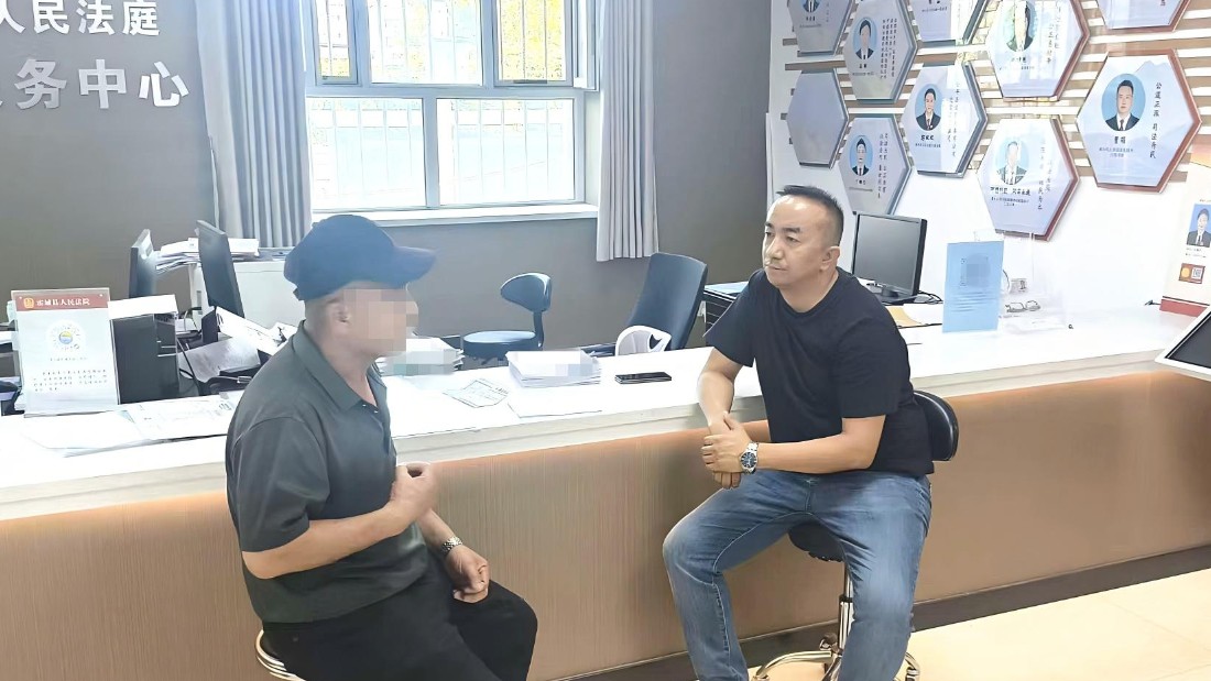 新疆霍城县人民法院清水河人民法庭：靠前提供法律咨询 源头化解家事纠纷