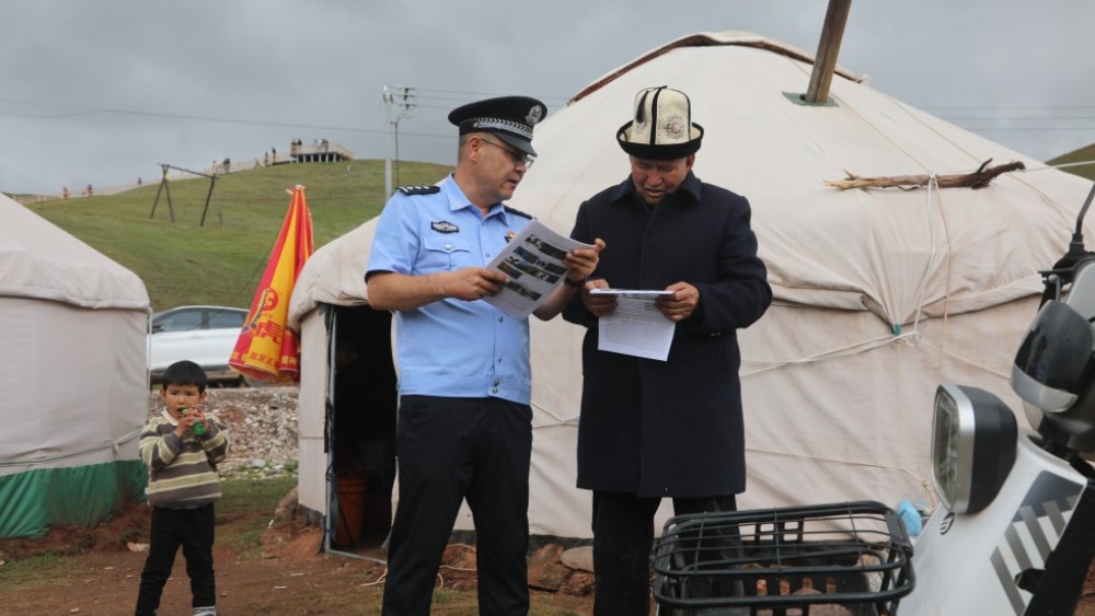 新疆乌恰县公安局：环食药宣传进牧区，空地巡护严打非法猎捕
