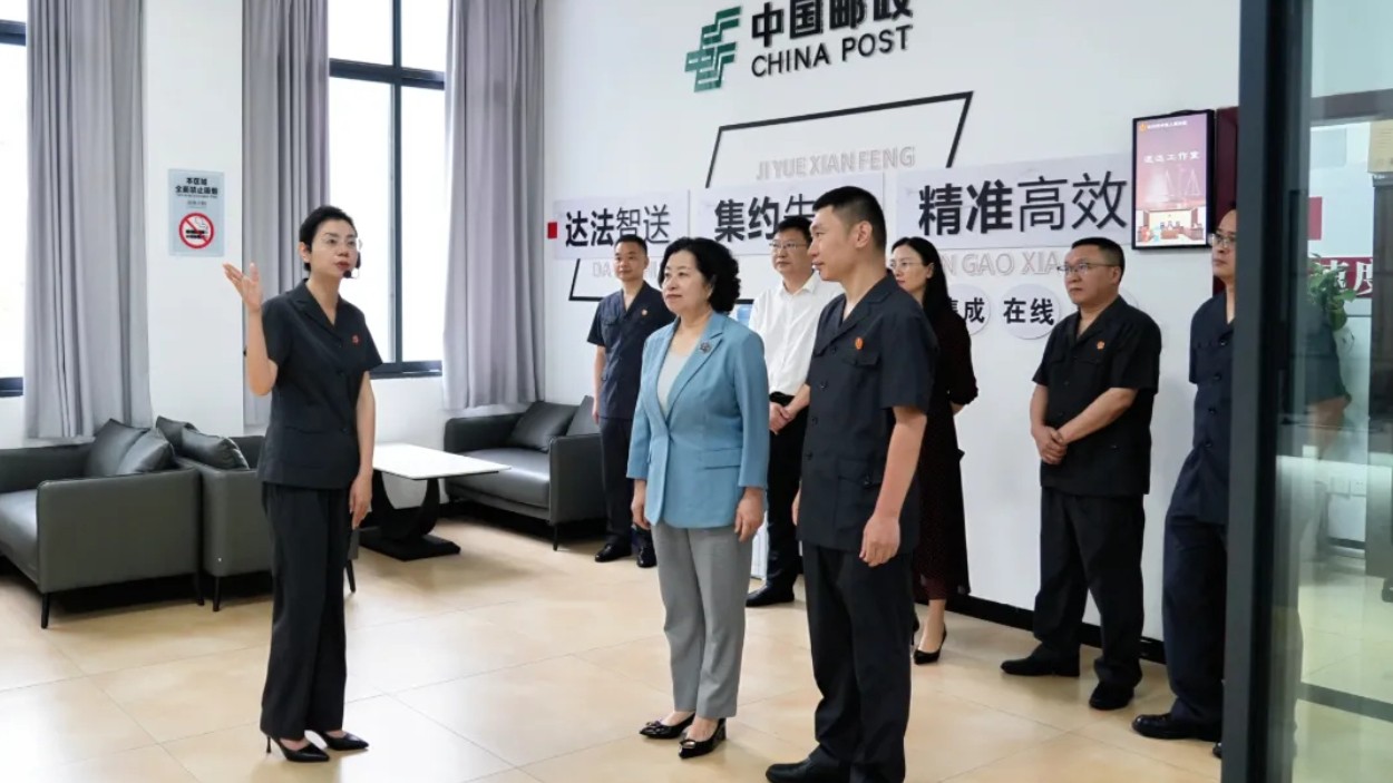 达州市委副书记王蔚荩调研市法院工作