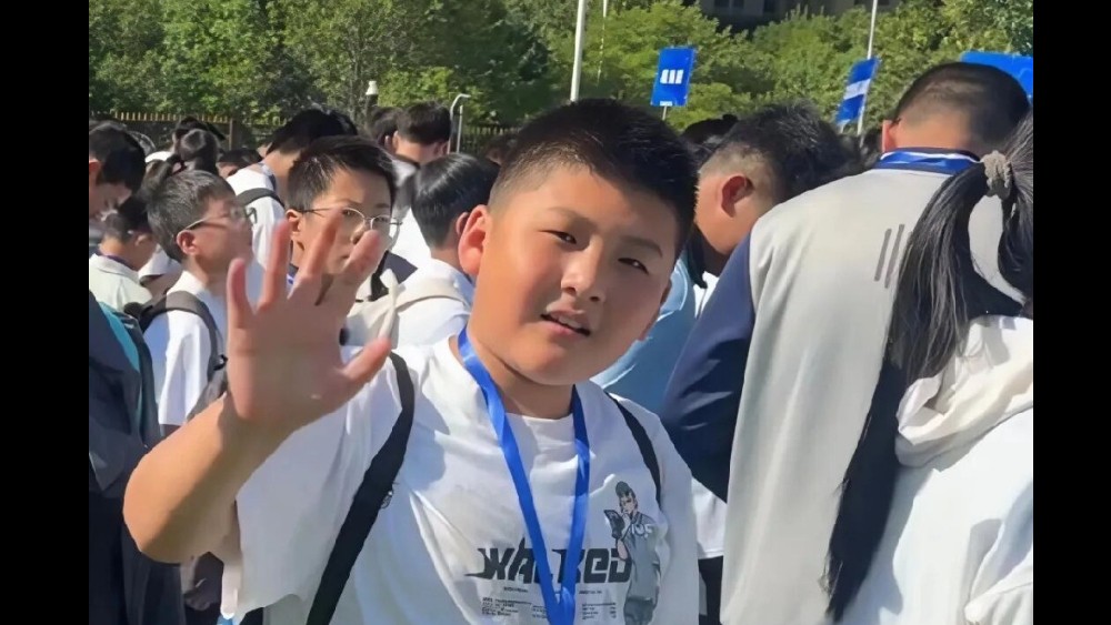大同市实验中学学子杜煜在山西省学生数字素养提升实践现场赛中荣获全省第一