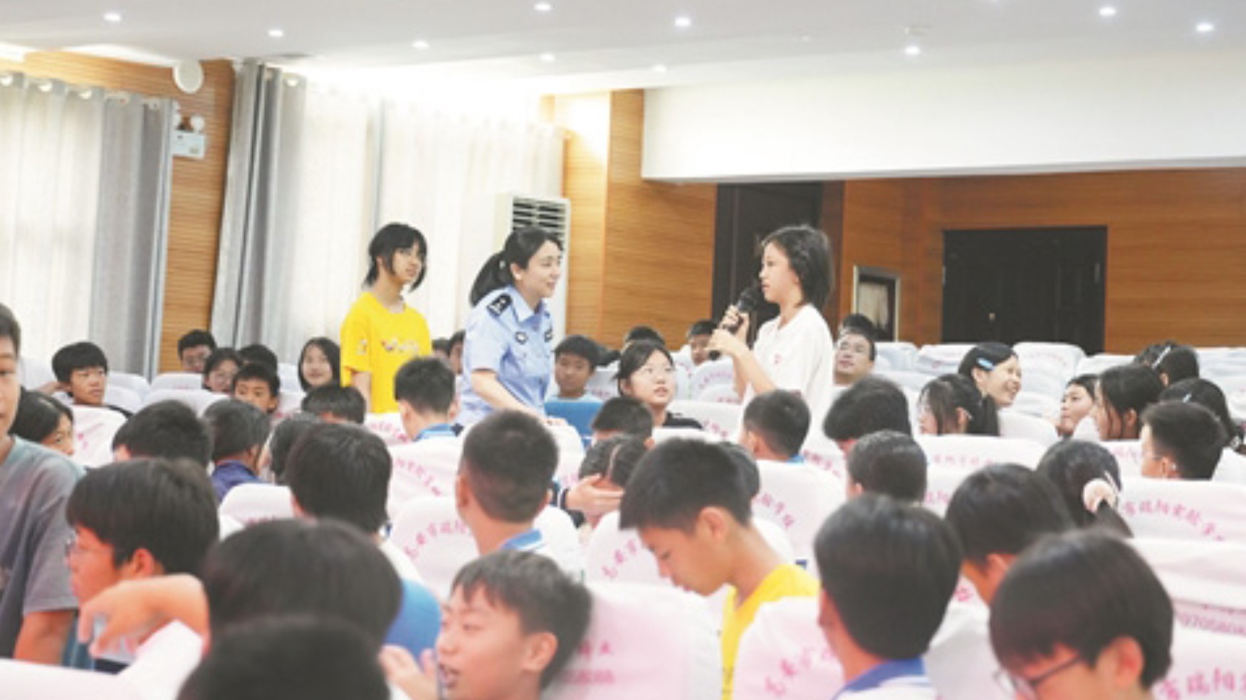 高安：把禁毒知识讲进孩子心里