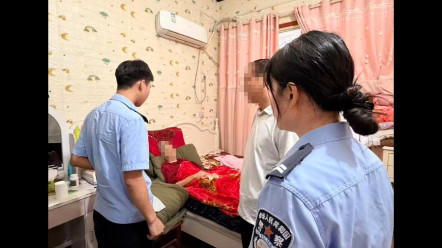 河南省南阳市桐柏县公安局：窗口前移解民忧  上门办证暖心头