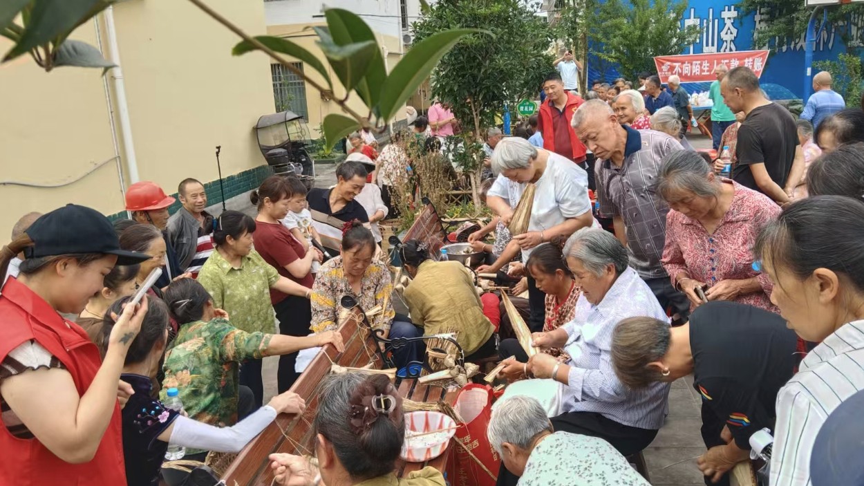 四川大竹县石桥铺镇：浓情粽香传文脉 惠民服务暖民心