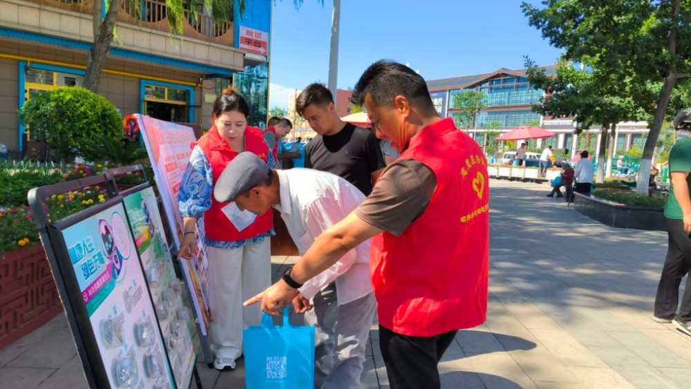 新疆伊宁市司法局：六月深耕禁毒行 法润群众守平安