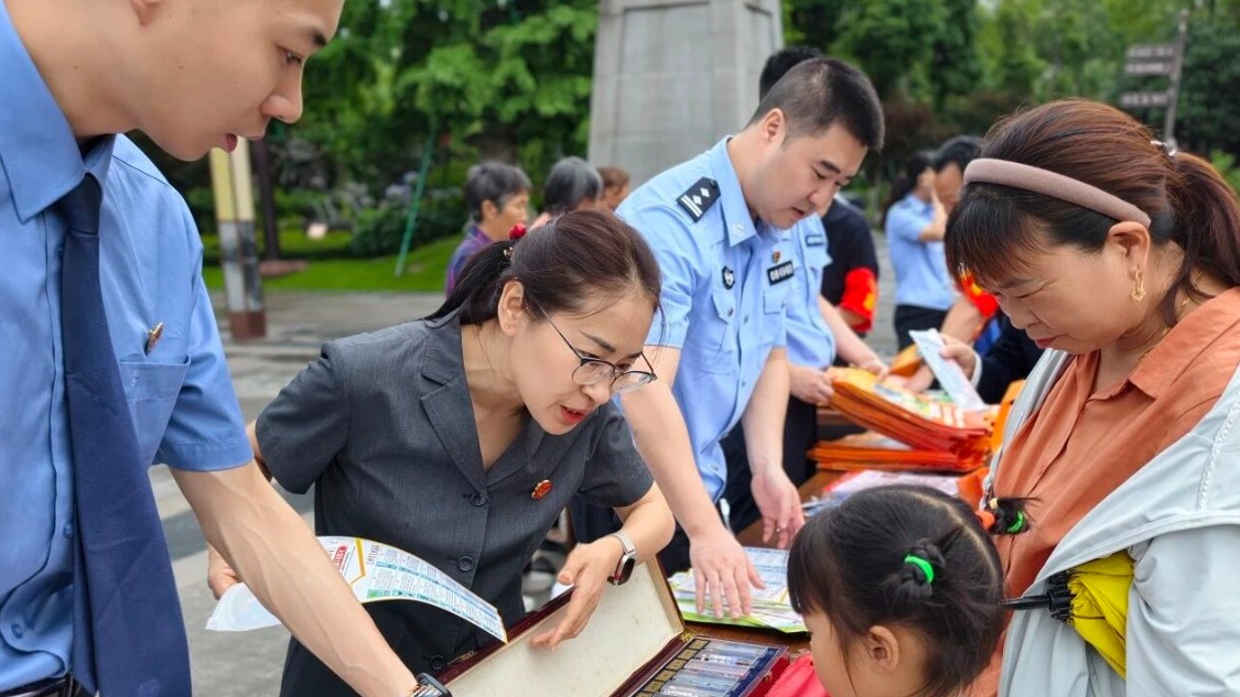识毒防毒不松懈，南充市顺庆区人民法院为群众送上禁毒“安全课”