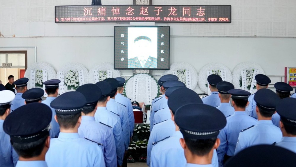 痛别战友！新疆生产建设兵团下野地垦区公安局“00后”辅警赵子龙救助落水群众英勇牺牲