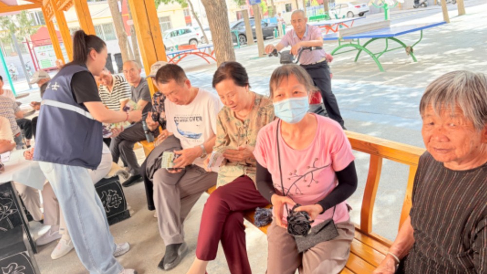 银川市金凤区安居苑社区：长廊学禁毒筑防线 平安千万家聚人心