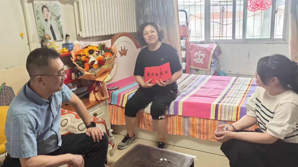 银川市兴庆区山河湾社区：情暖烈属敬英烈，关怀暖心传温情