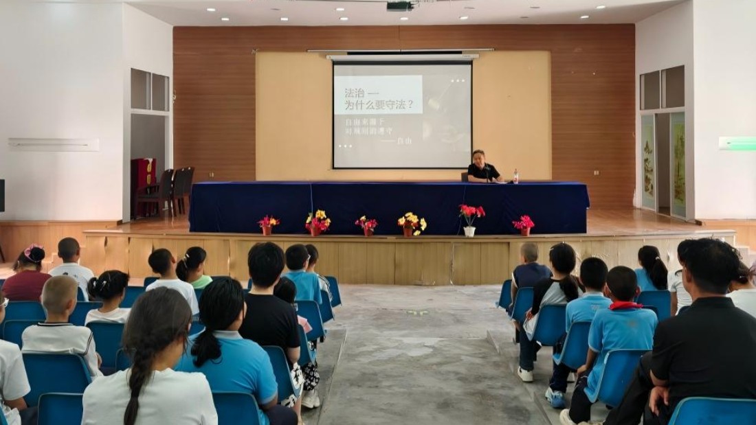 新疆乌苏市人民法院开展未成年人保护法专题普法活动
