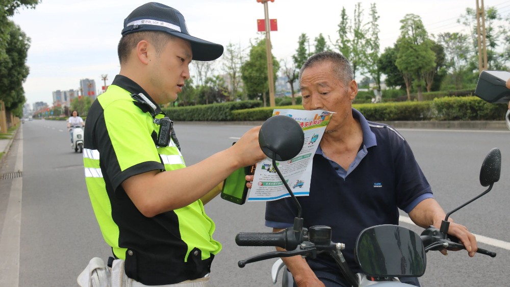 眉山丹棱持续开展二三轮车违法行为专项整治