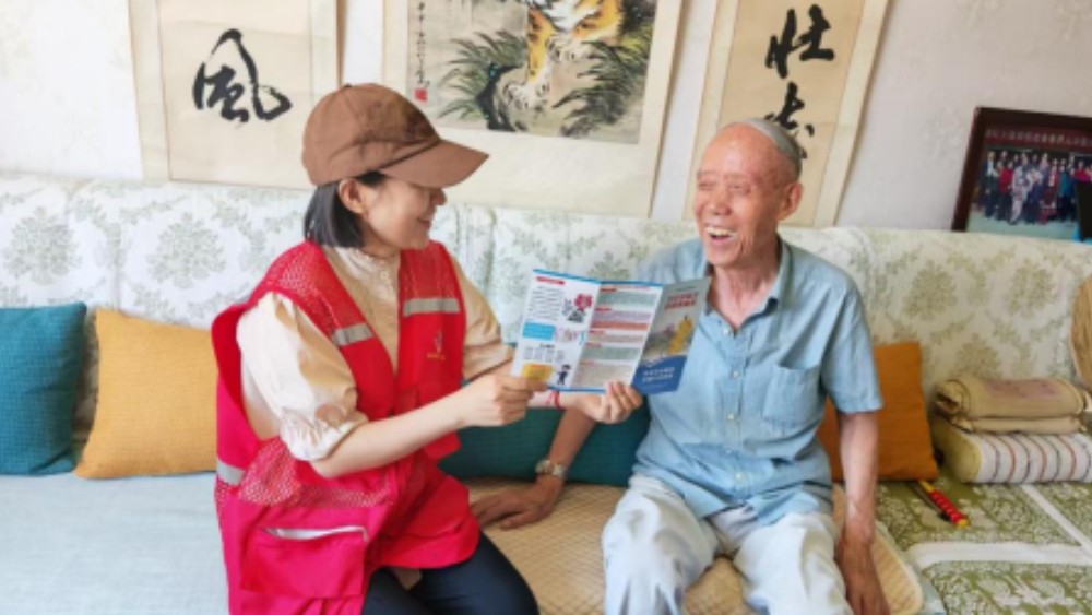银川市兴庆区宝庆社区：网格反诈入家门，法治护航养老钱